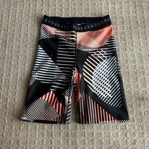 Under Armour Womens Small S Compression Spandex Bike Shorts Long Geometric Gym